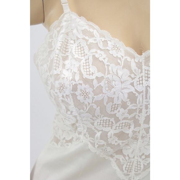 Vintage Vanity Fair Wrap Around Lace Full Slip size 36 Long Creamy White - Picture 9 of 13